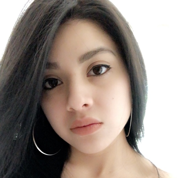 Meet your Posher, Kathy - Picture 1 of 3